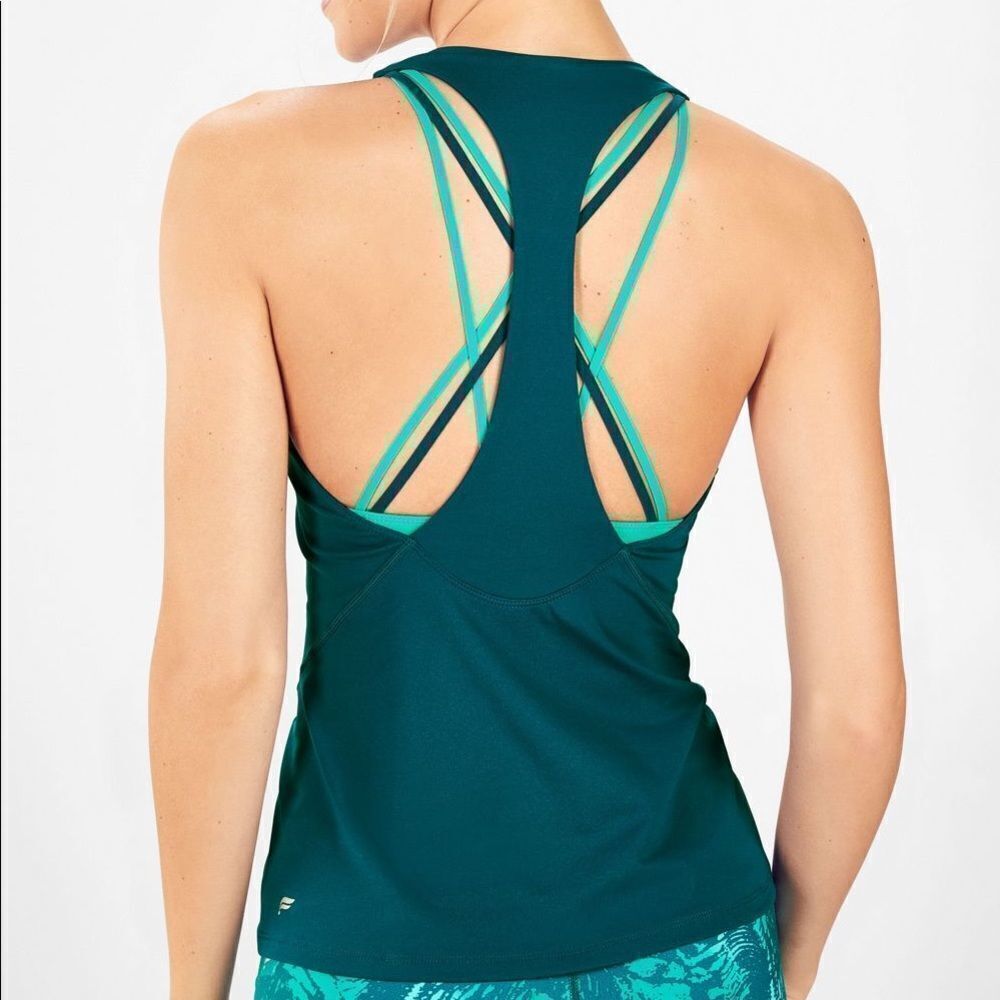 ✨ Kessler Built-In Bra Tank✨ - Picture 2 of 6